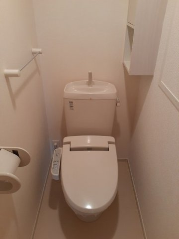 ヴァイオレットのトイレ