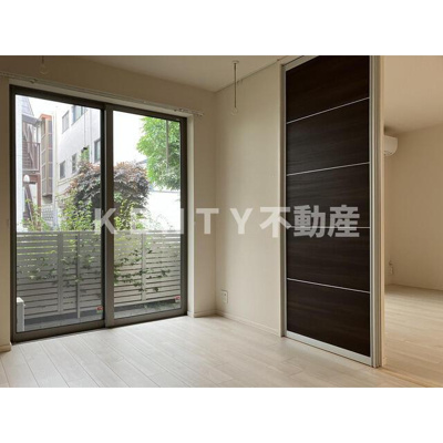 【居間・リビング】 | ＰＩＳＯ　ＡＲＣＥ　Ｓｈｉｎａｇａｗａ | おしゃれな居間です