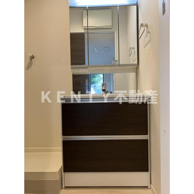 【洗面所】 | ＰＩＳＯ　ＡＲＣＥ　Ｓｈｉｎａｇａｗａ | コンパクトで使いやすい洗面所