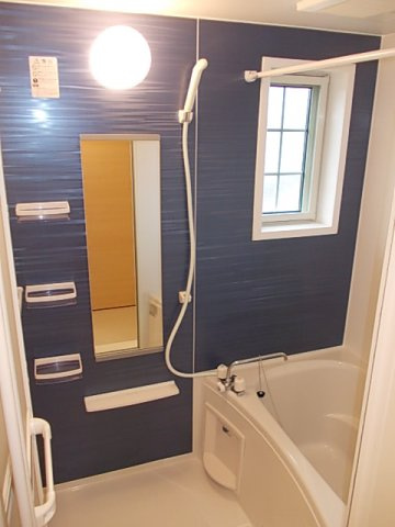 グリーンアベニュー　Ｅの浴室