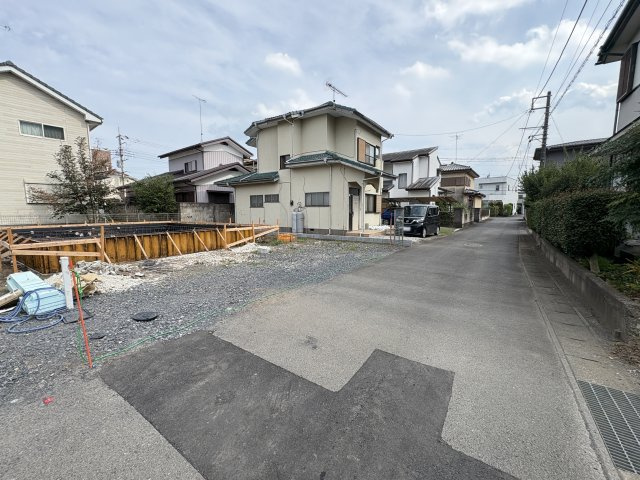 【Cradle Garden】　古河市小堤　第３　全2邸の前面道路含む現地写真|〇前面道路〇
西側4m
閑静な住宅街です。
2025年8月撮影