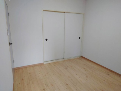 【洋室】 | メゾンYAMAMOTO