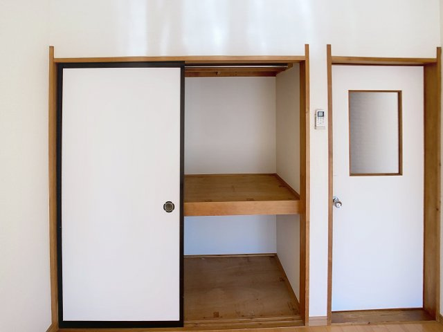 沼沢コーポラスの収納