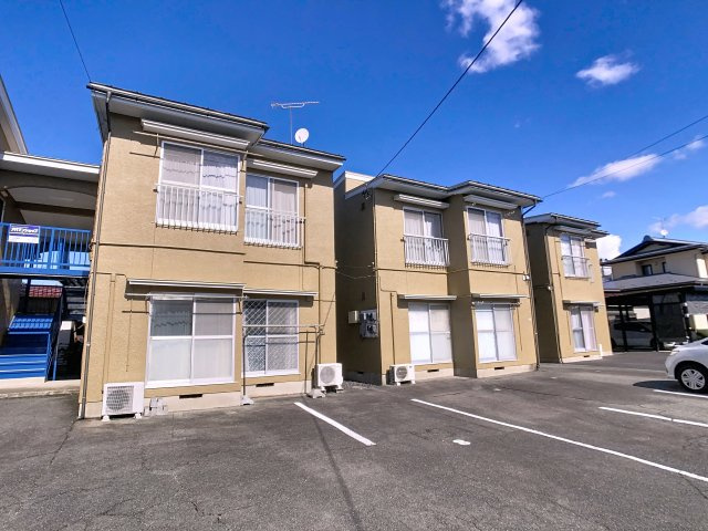 沼沢コーポラスの外観