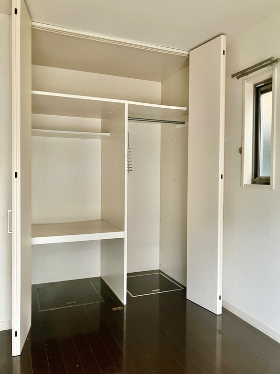 桜山戸建の収納