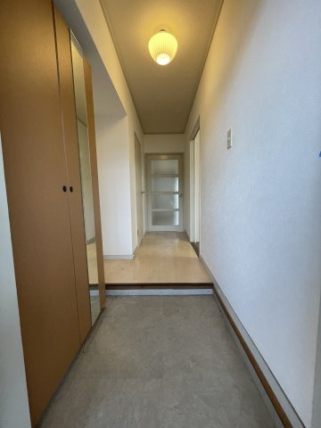 ハイラークやひろの玄関