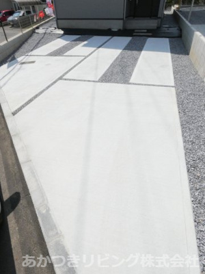 【駐車場】 | 小山市粟宮5期 | 毎日使う場所だから広さが重要な駐車場はゆったりとしておりお車の駐車も楽々です♪