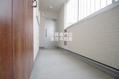 【エントランス】 | MQuarto淵野辺Ⅰ | 清潔なエントランス