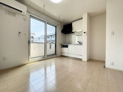 【居間・リビング】 | ルークラティブ蓮根 | リビングです