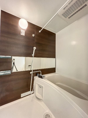 【浴室】 | ルークラティブ蓮根 | ゆったり過ごせるお風呂です