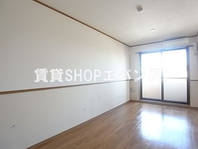  | グランピリエ