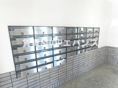  | グランピリエ