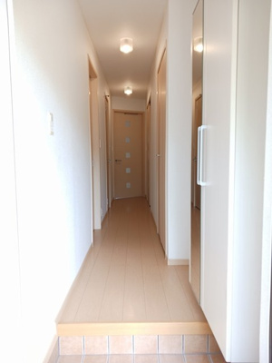 【玄関】 | ローズマリーＡ | 玄関