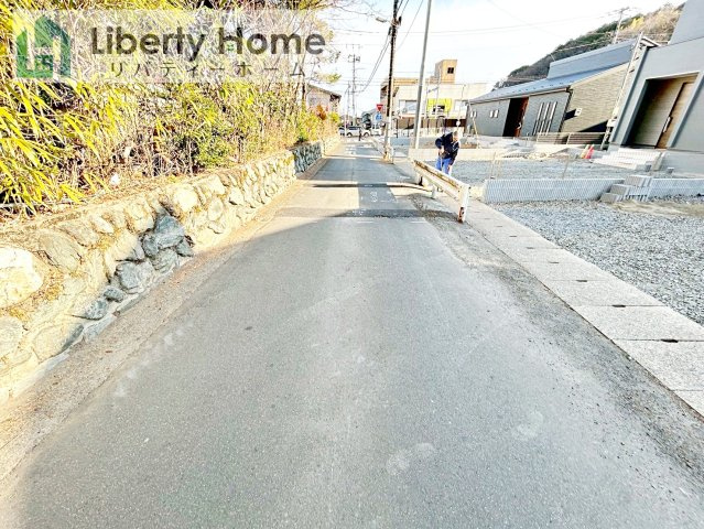 日立市滑川本町3期　新築戸建　3号棟の前面道路含む現地写真