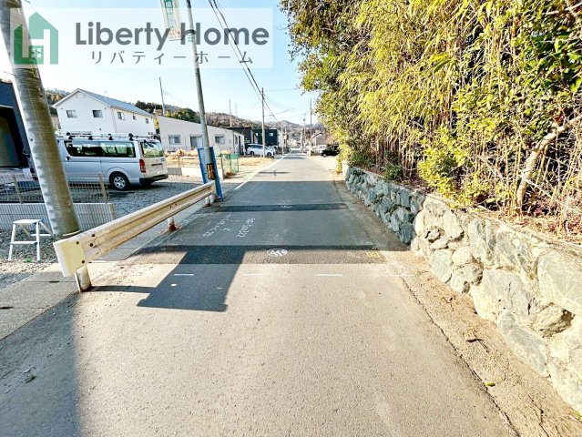 日立市滑川本町3期　新築戸建　3号棟の前面道路含む現地写真