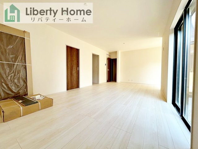 日立市滑川本町3期　新築戸建　3号棟の居間・リビング