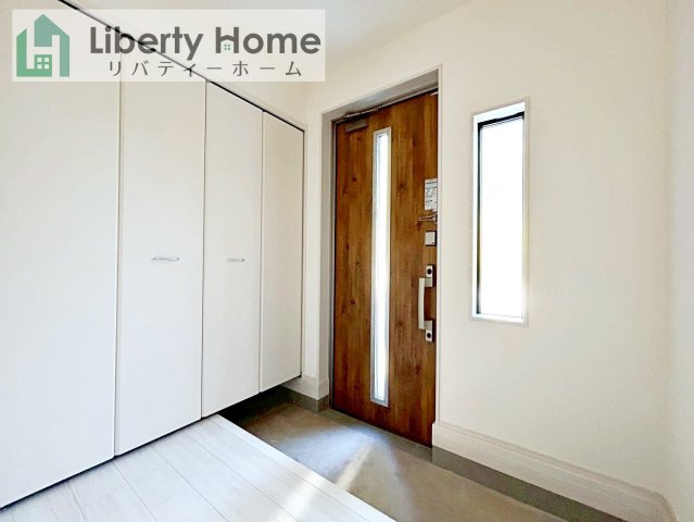 日立市滑川本町3期　新築戸建　3号棟の玄関