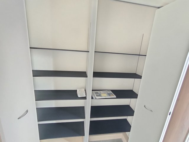 【Cradle Garden】　古河市小堤　第３　全2邸の収納|〇２号棟　玄関〇
大容量玄関収納。自由に動かせる可動棚タイプのため、季節物の長いブーツもスッキリ収納できます♪
2025年12月撮影