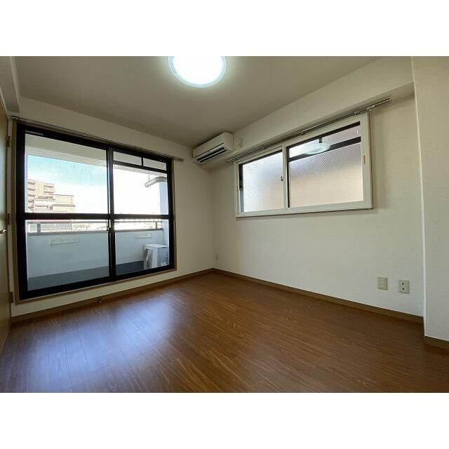 スカイプラザの居間・リビング