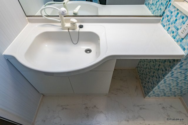 エクセラン昴の洗面所|洗面・脱衣　シャンプードレッサー付き。