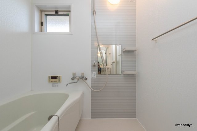 エクセラン昴の浴室