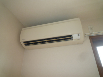 【設備】 | ロイヤルガーデンミルフィーＡ | エアコン