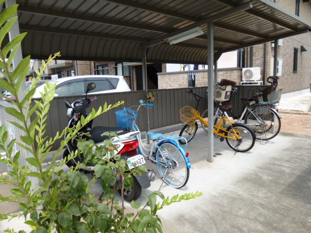 ロイヤルガーデンミルフィーＡのその他共用部分|駐輪場