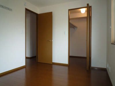 【寝室】 | ロイヤルガーデンミルフィーＡ | 洋室