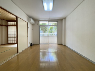 【洋室】 | メゾン陣屋下