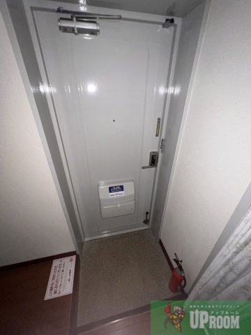 ハイツ五反田の玄関