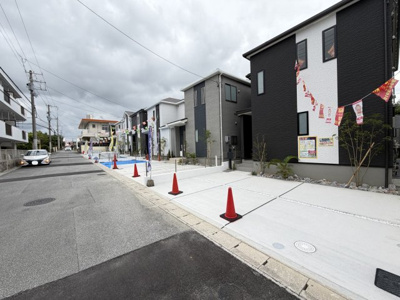【前面道路含む現地写真】 | 那覇市具志（全7棟）E号棟 | ※北東側公道6m♪