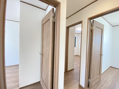 【内装】 | 那覇市具志（全7棟）E号棟 | E号棟　2階内装♪