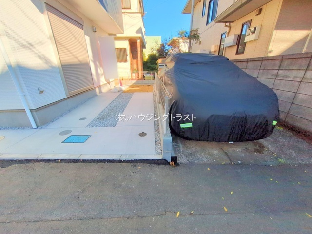 仲介手数料無料　FiT 所沢市北秋津　新築戸建　全１棟の前面道路含む現地写真