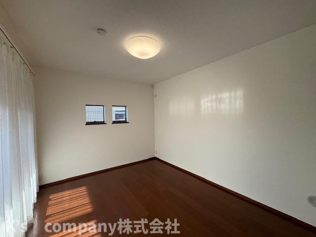 ●茅ヶ崎市菱沼1丁目　中古戸建の洋室|6帖◇◇