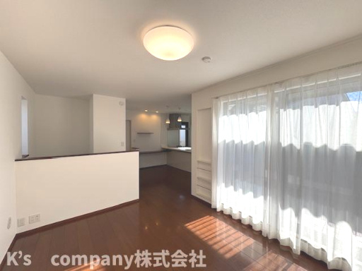 ●茅ヶ崎市菱沼1丁目　中古戸建の居間・リビング|リビングルーム◇◇