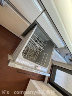 ●茅ヶ崎市菱沼1丁目　中古戸建のキッチン|時間短縮に便利な食洗機付き◇◇