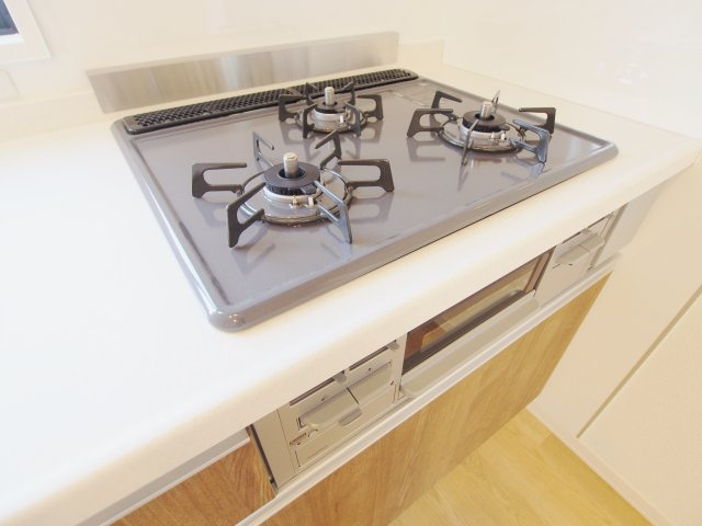 サントークKのキッチン|※写真はリノベした別部屋のものです。