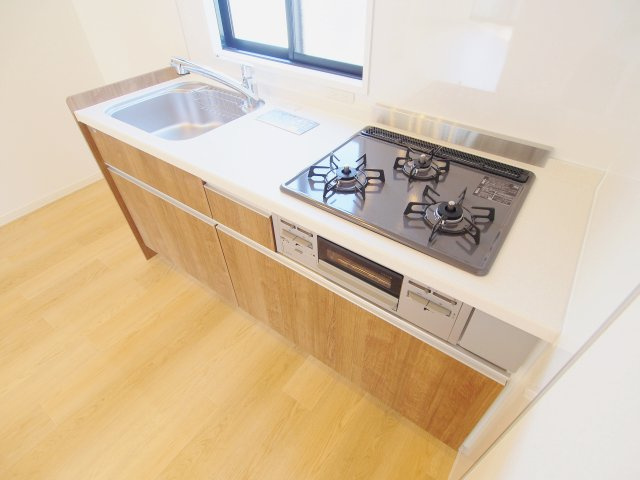 サントークKのキッチン|※写真はリノベした別部屋のものです。