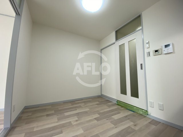 ローズコーポ天満東の寝室|ローズコーポ天満東　洋室