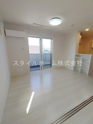 【居間・リビング】 | メゾン・ド・エール | 同建物内別部屋の写真です。