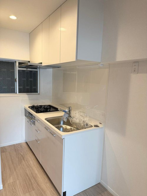 クローバーハイツ森小路3号棟　3階のキッチン