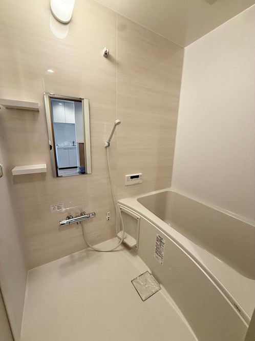 クローバーハイツ森小路3号棟　3階の浴室