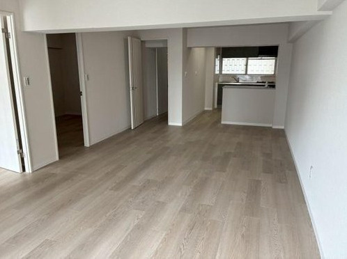 クローバーハイツ森小路１号棟　9階の居間・リビング