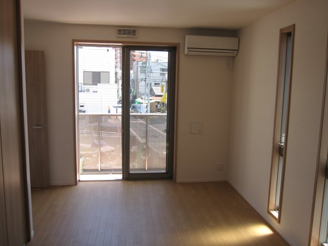 プレミールの居間・リビング