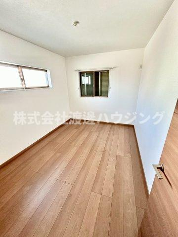 宮田町２丁目一戸建の寝室