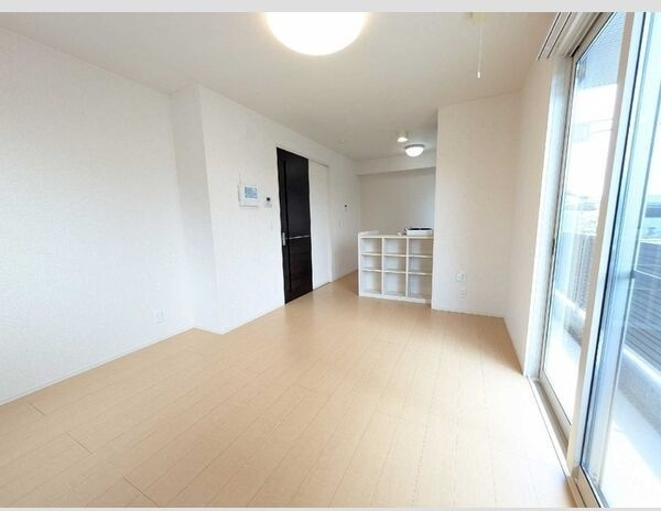 マルモカオン　B棟の居間・リビング