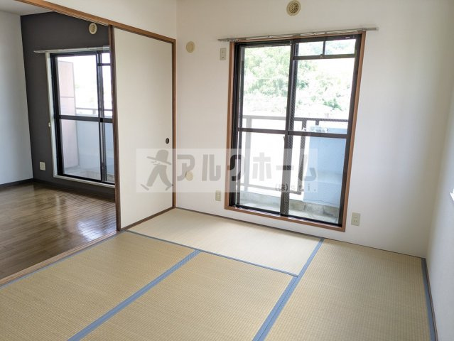 グレープコートの和室