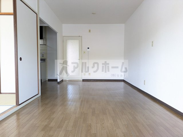 グレープコートの居間・リビング