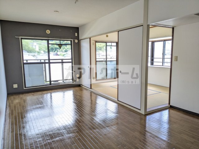 グレープコートの居間・リビング