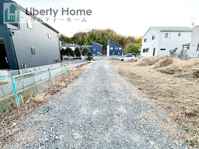 日立市滑川本町3期　新築戸建　5号棟の前面道路含む現地写真